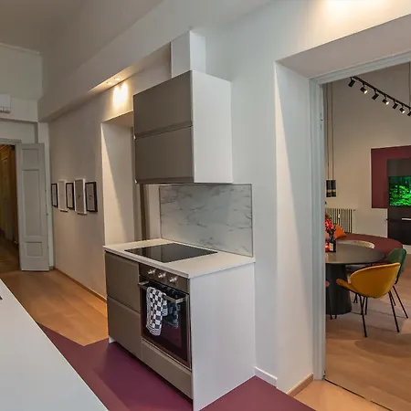 Mdr Crystal Apartman